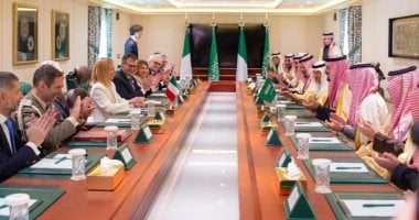 توقيع اتفاقيات بين السعودية وإيطاليا بقيمة 10 مليارات دولار توقيع اتفاقيات بين السعودية وإيطاليا بقيمة 10 مليارات دولار