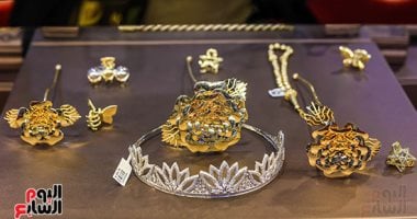 عيار 21 يغلق عند 4105 جنيهات مع تغيرات محدودة فى سعر الذهب اليوم