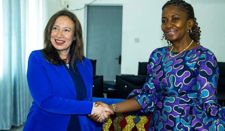 سفيرة مصر في سيراليون تروج للسياحة العلاجية والثقافية في مصر بما لديها من تنوع سياحي فريد سفيرة مصر في سيراليون تروج للسياحة العلاجية والثقافية في مصر بما لديها من تنوع سياحي فريد