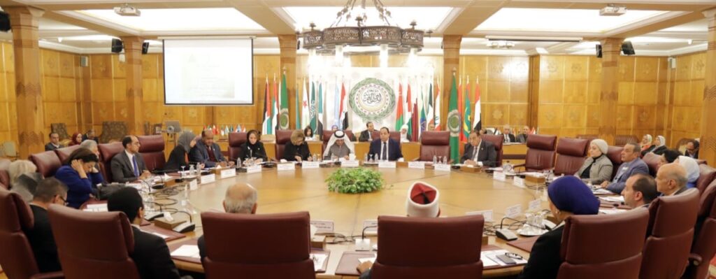 تحت شعار مستقبل تعليم وتعلم الكبار في مصر والعالم العربي  تحتفل الجامعة العربية بيوم محو الاميه