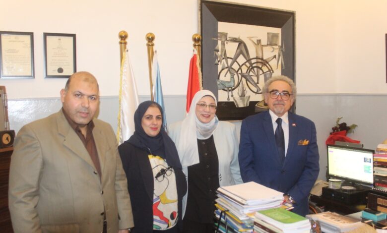 النقش على سطوح سائلة.. ندوة في اتحاد الكتاب