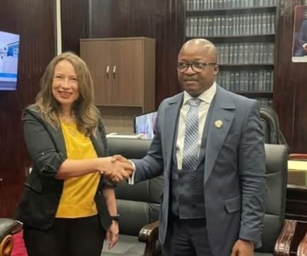 سفيرة جمهورية مصر العربية تلتقى برئيس المحكمة العليا بسيراليون