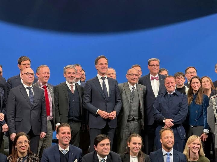 ستلعب سفارة الجمهورية التركية في القاهرة دوراً ريادي بالتنسيق مع سفارة إيطاليا لدعم العلاقات بين الناتو ومصر ستلعب سفارة الجمهورية التركية في القاهرة دوراً ريادي بالتنسيق مع سفارة إيطاليا لدعم العلاقات بين الناتو ومصر