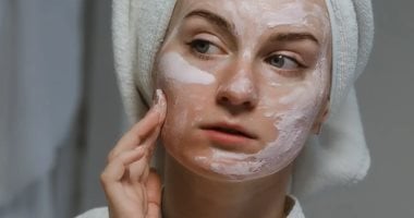 إزاى تحمى بشرتك من الجفاف مع برودة الشتاء بزيوت طبيعية إزاى تحمى بشرتك من الجفاف مع برودة الشتاء بزيوت طبيعية