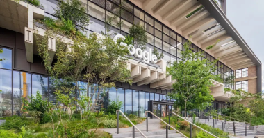 جوجل توسع ميزة "ملخصات الذكاء الاصطناعى" لتجربة أفضل فى البحث