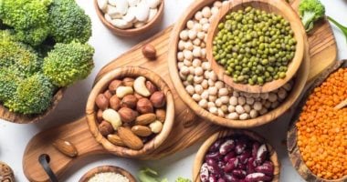 أطعمة نباتية غنية بالبروتين يجب إضافتها لكبار السن أطعمة نباتية غنية بالبروتين يجب إضافتها لكبار السن