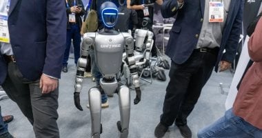 أبل وميتا يتنافسان على الروبوتات الشبيهة بالإنسان.. اعرف التفاصيل