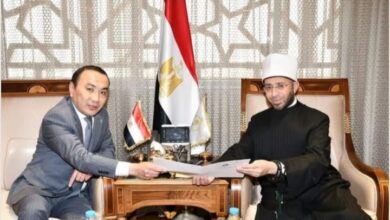وزير الأوقاف يلتقي سفير كازاخستان الجديد لبحث تعزيز التعاون الديني والدعوي بين البلدين