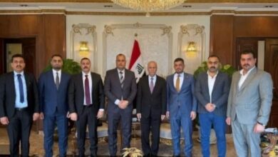 السفير العراقي يستقبل الوفد الحكومي المكلف بالبطاقات الموحدة السفير العراقي يستقبل الوفد الحكومي المكلف بالبطاقات الموحدة