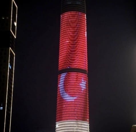 لحظه تاريخيه بين مصر وتركيا إضاءة البرج الايقونيه إنارة العاصمة الإدارية بعلمي البلدين لحظه تاريخيه بين مصر وتركيا إضاءة البرج الايقونيه إنارة العاصمة الإدارية بعلمي البلدين