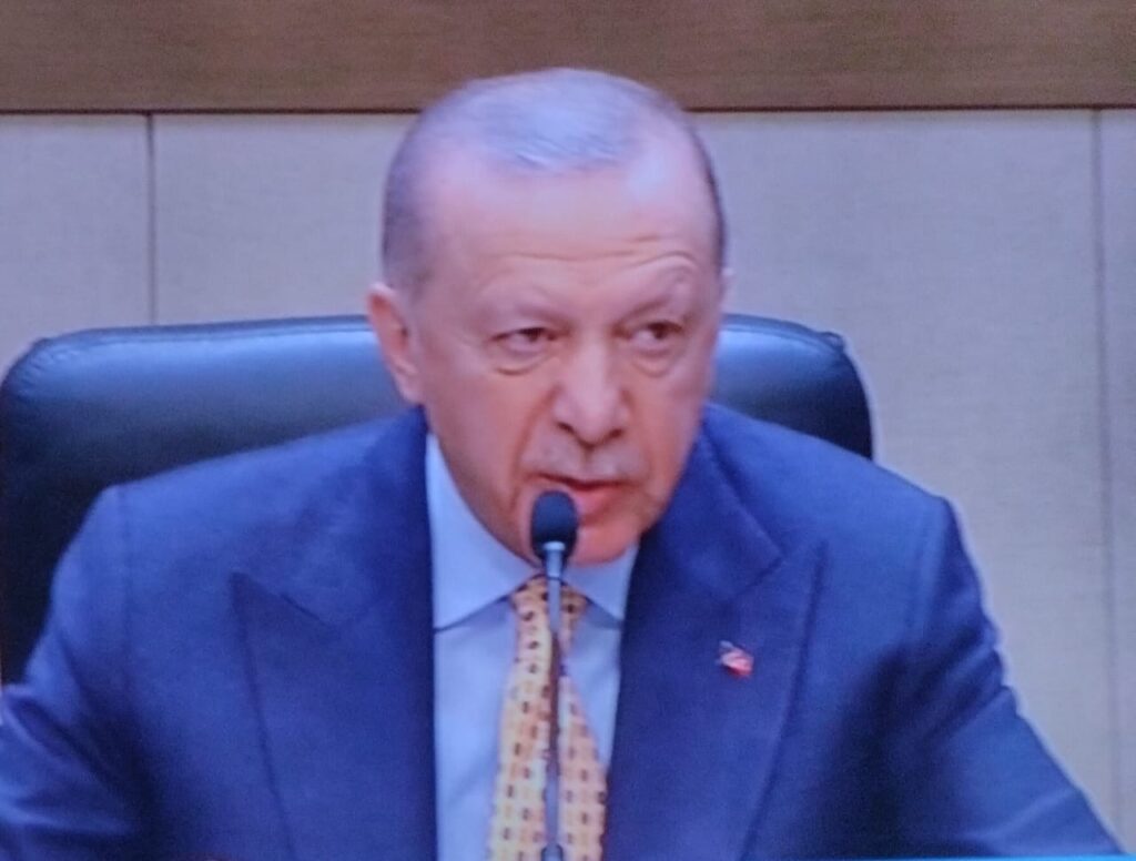 الرئيس التركي لا احد يملك السلطه لإخراج شعب غزه من وطنه