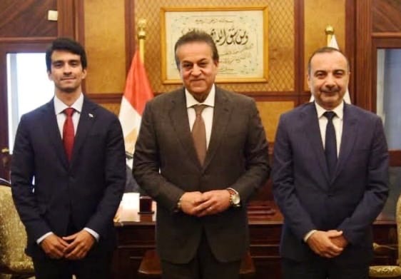 سفير بنما في لقاء نائب رئيس الوزراء يبحث تعزيز التعاون بين البلدين الصديقين سفير بنما في لقاء نائب رئيس الوزراء يبحث تعزيز التعاون بين البلدين الصديقين