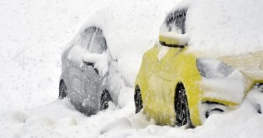 "أسيل" تضرب لبنان.. عاصفة قوية تتسبب فى تراكم الثلوج وقطع الطرق.. فيديو وصور "أسيل" تضرب لبنان.. عاصفة قوية تتسبب فى تراكم الثلوج وقطع الطرق.. فيديو وصور