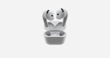 أبل تعمل على تطوير سماعات AirPods مزودة بكاميرات