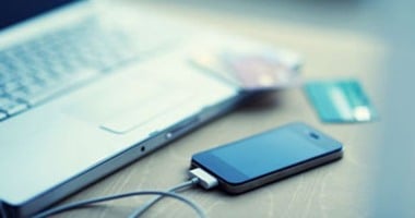 أفضل الطرق لتقليل استهلاك بطارية هاتفك في نهار رمضان أفضل الطرق لتقليل استهلاك بطارية هاتفك في نهار رمضان