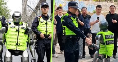 أفلام خيال علمى.. روبوت يقوم بدوريات فى الشوارع ويجذب انتباه الصينيين أفلام خيال علمى.. روبوت يقوم بدوريات فى الشوارع ويجذب انتباه الصينيين