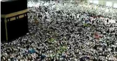 شاهد.. أعداد غفيرة من المصلين والمعتمرين فى أول أيام رمضان بالمسجد الحرام