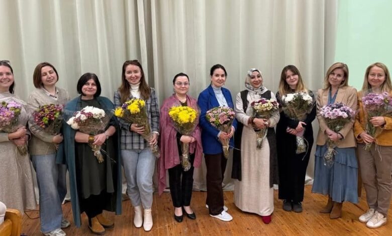 *الروسي يحتفل باليوم العالمي للمرأة *الروسي يحتفل باليوم العالمي للمرأة