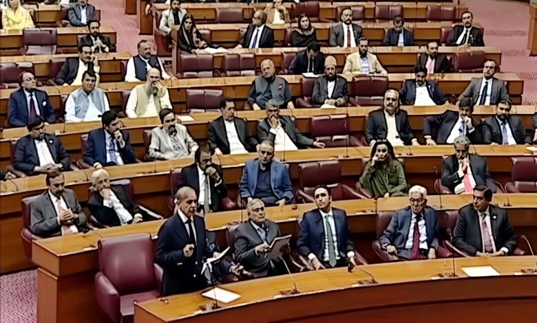 لجنة الأمن الوطني في باكستان تدعو إلي تنفيذ إستراتيجية القضاء على الشبكات الإرهابية