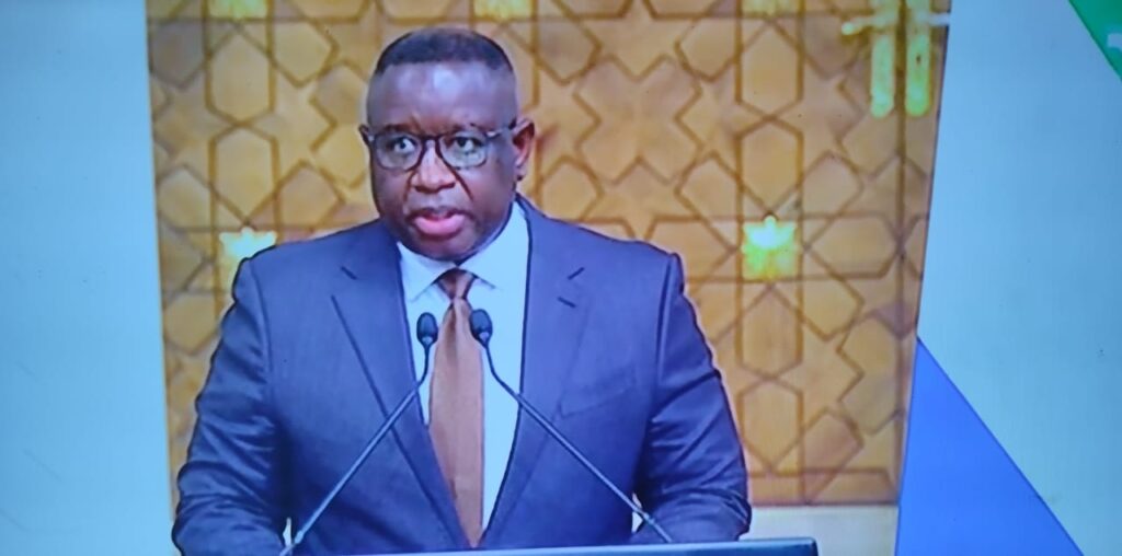 رئيس سيراليون نتطلع إلى المزيد من التعاون وتعميق العلاقات الأخوية مع بلد عظيمة بحجم مصر رئيس سيراليون نتطلع إلى المزيد من التعاون وتعميق العلاقات الأخوية مع بلد عظيمة بحجم مصر