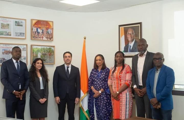 سفير مصر في كوت ديفوار يلتقى مع وزيرة الثقافة والفرانكفونية