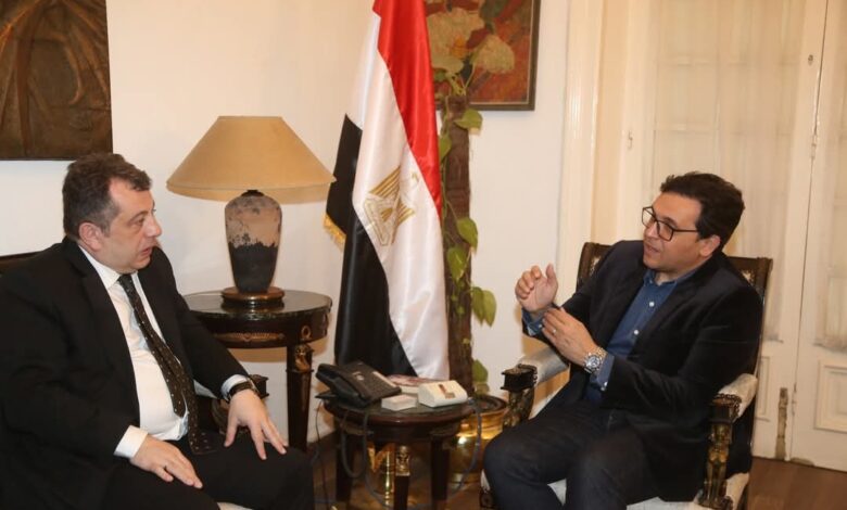 وزير الثقافة يلتقي السفير الأرميني لبحث سبل تعزيز التعاون الثقافي بين مصر وأرمينيا