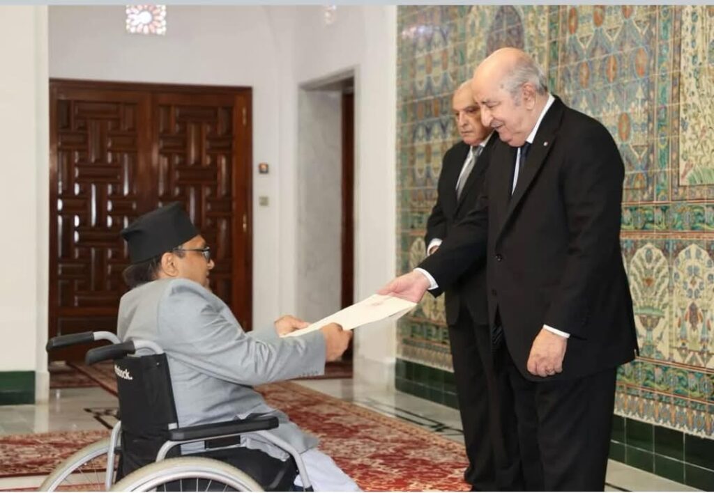 السفير سوشيل ك. لامسال يقدم أوراق اعتماده سفيرًا فوق العادة لرئيس الجزائر السفير سوشيل ك. لامسال يقدم أوراق اعتماده سفيرًا فوق العادة لرئيس الجزائر