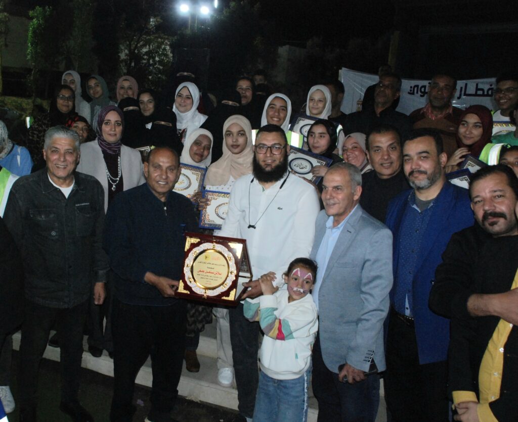 مؤسسة بلاش نستغل بعض تنظم افطار جماعى لذوى الهمم وتكرم فريق المؤسسة ،،،بنادي بروسيا مصر ،،،