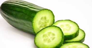 خليه على سحورك.. الخيار هيرطب عليك ويمنع العطش