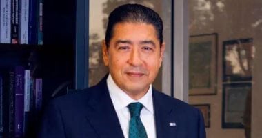 هشام عز العرب يحصل على جائزة الإنجاز مدى الحياة من مؤسسة جلوبال فاينانس