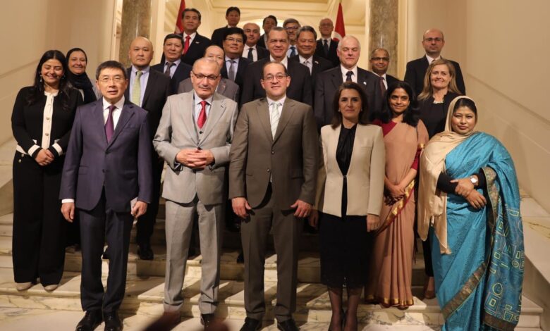 السفير التركي مصر دولة منفتحة على التجارة والاستثمار واهتمام المستثمرين الأتراك بمصر يتزايد بقوة.