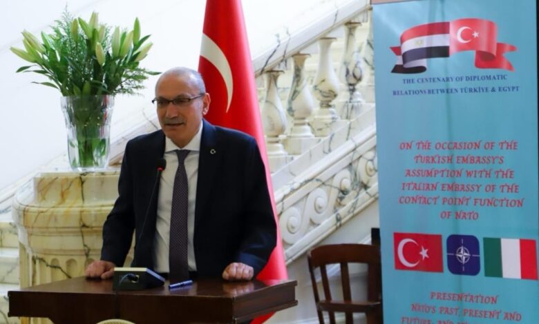 نظمت السفارة التركية أول فعالية لها لدعم العلاقات بين الناتو ومصر والمساهمة في العلاقات العامة. نظمت السفارة التركية أول فعالية لها لدعم العلاقات بين الناتو ومصر والمساهمة في العلاقات العامة.