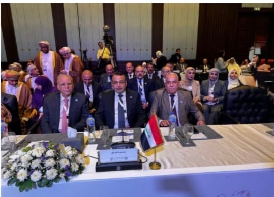 السفير العراقي يشارك في الدورة ال51 لمؤتمر العمل العربي في القاهره