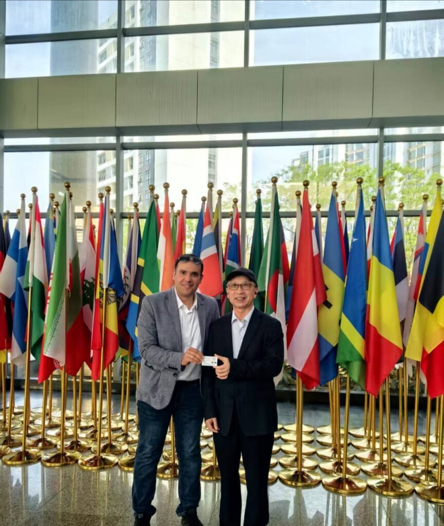 “من طنطا إلى قلب الصين: العالم المصري الذي منحته الصين إقامتها الدائمة مدى الحياة تكريمًا لتفوقه العلمي” “من طنطا إلى قلب الصين: العالم المصري الذي منحته الصين إقامتها الدائمة مدى الحياة تكريمًا لتفوقه العلمي”