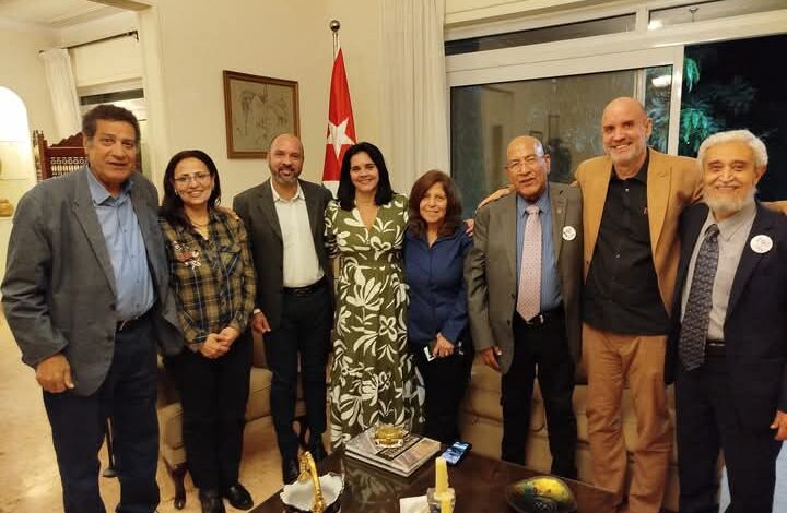 السفير الكوبي يعقد اجتماعًا مع مديري جمعية الصداقة بين مصر وكوبا
