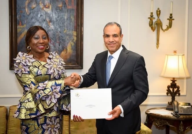 وزير الخارجية والهجرة يستقبل رئيسة مجلس الشيوخ الإيفواري وزير الخارجية والهجرة يستقبل رئيسة مجلس الشيوخ الإيفواري