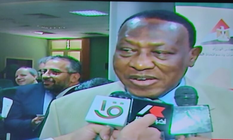 سفير الكاميرون نقدر دور مصر فى اكتشاف كنوز القارة الأفريقية والاستفادة منها بشكل أمثل سفير الكاميرون نقدر دور مصر فى اكتشاف كنوز القارة الأفريقية والاستفادة منها بشكل أمثل