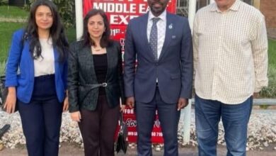 سفيرة مصر في رواندا تستقبل وزير التجارة والصناعة الرواندي عند تفقده معرض مصر والشرق الأوسط