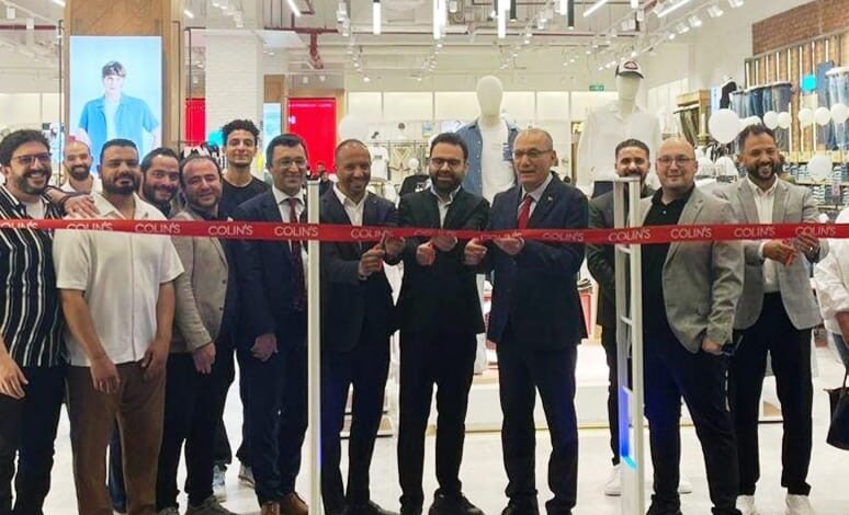 أكد سفير تركيا بالقاهرة صالح موطلو شن، أن سلاسل المتاجر التركية تتسارع في التوسع والنمو في مصر. أكد سفير تركيا بالقاهرة صالح موطلو شن، أن سلاسل المتاجر التركية تتسارع في التوسع والنمو في مصر.