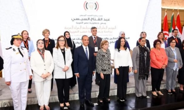تحيه من وزير الخارجية المصرية للمرأة الفلسطينية في مؤتمر المرأة العربية