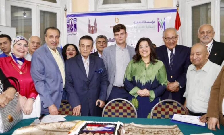 تورته مصرية في اليوم الوطني الروسي