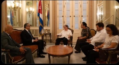 وزير خارجية كوبا يستقبل مرشح مصر لمنظمة اليونسكو وزير خارجية كوبا يستقبل مرشح مصر لمنظمة اليونسكو