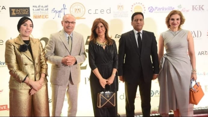 مانح الأمل ومبادرات عظيمة من المجتمع المدني المصري والقطاع الخاص بتشجيع الدوله