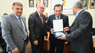 المستشار الإعلامي والسياسي لسفارة طاجيكستان عقب تكريمه في عيد الإعلاميين طاجيكستان ومصر لهما علاقات تاريخية المستشار الإعلامي والسياسي لسفارة طاجيكستان عقب تكريمه في عيد الإعلاميين طاجيكستان ومصر لهما علاقات تاريخية