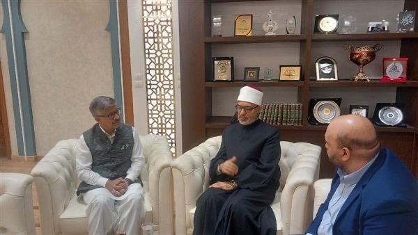 سفير باكستان بالقاهرة يلتقي مفتي الديار المصرية