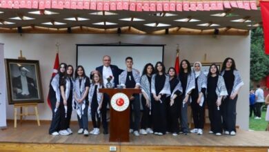 سفير تركيا في اليوم العالمي للاجئين الوضع في غزة اليوم يجرح ضمير الإنسانية وقيمها جرحاً عميقا