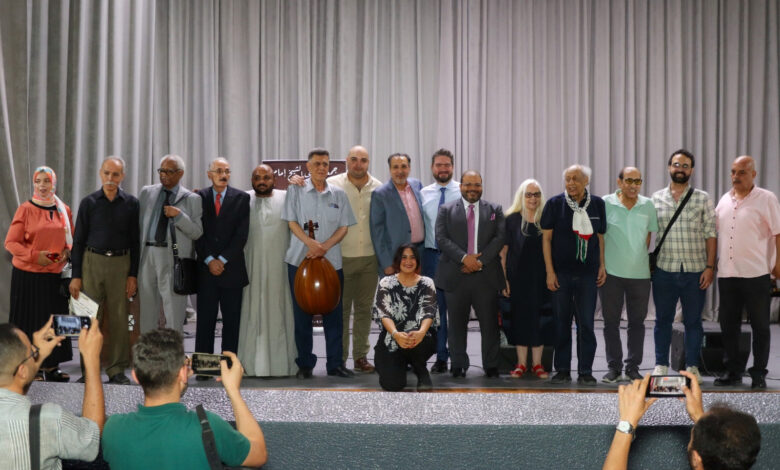 برونيكوف: طوابير الشباب في احتفالية الشيخ امام ادهشتني برونيكوف: طوابير الشباب في احتفالية الشيخ امام ادهشتني