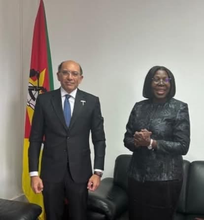 السفير المصرى يلتقى مع رئيسة وزراء موزمبيق