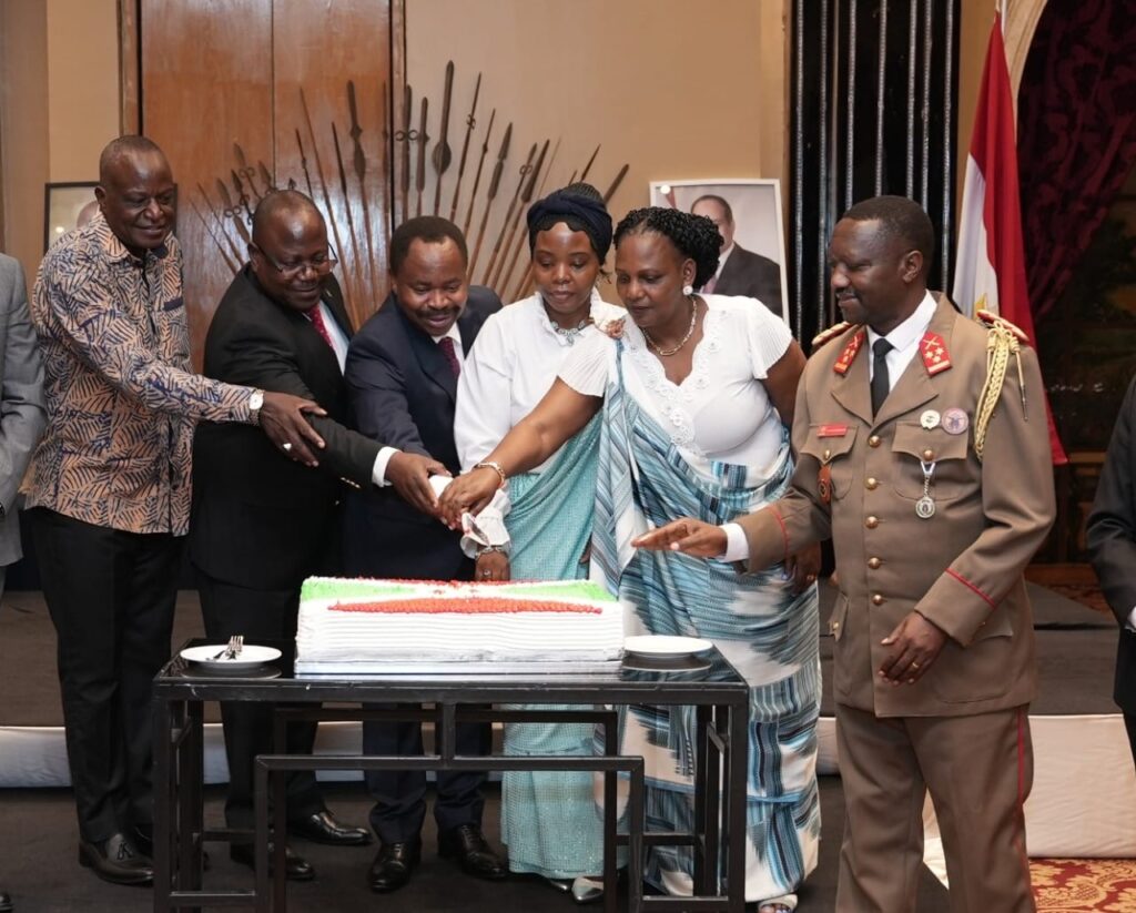 سفير بوروندي في العيد ال 63 للاستقلال بالوحدة والتضامن سوف نبني بوروندي مزدهرة ومشرقة وسيدة مصيرها