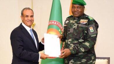 وزير الخارجية والهجرة يسلم رسالة خطية من فخامة رئيس الجمهورية الى رئيس جمهورية النيجر